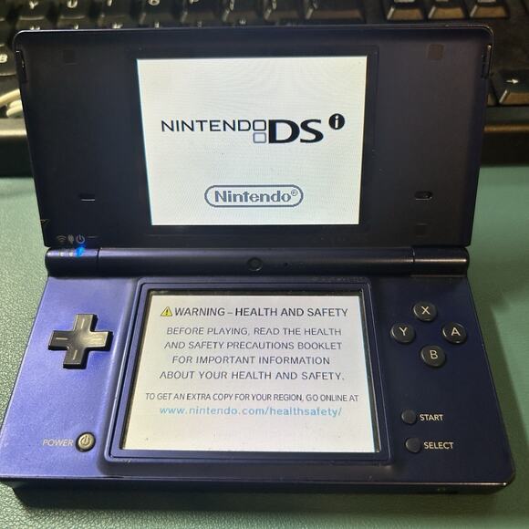 Nintendo NTR001 Nintendo DS Blue Console - Picture 1 of 5